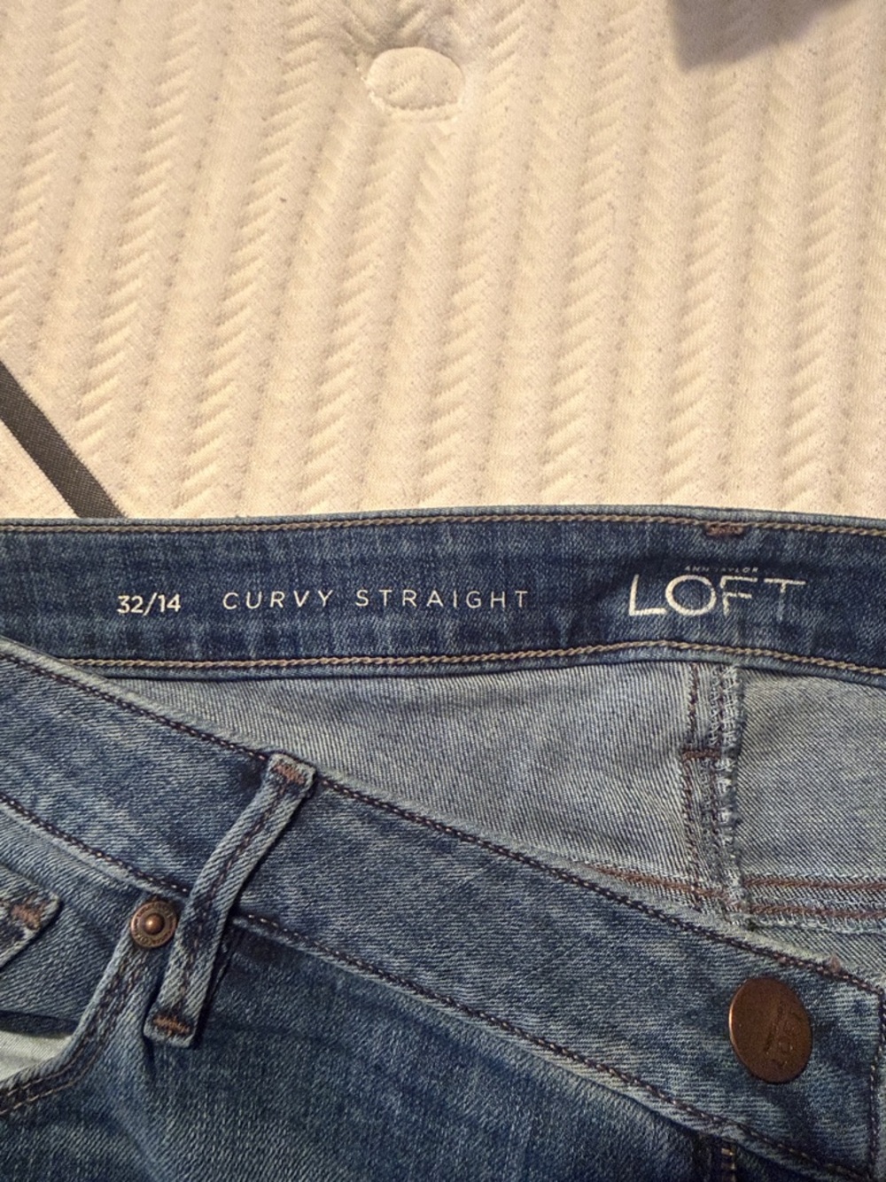 LOFT Curvy Straight Jeans in Light Blue Denim